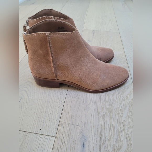 Dolce Vita boots - Picture 3 of 7